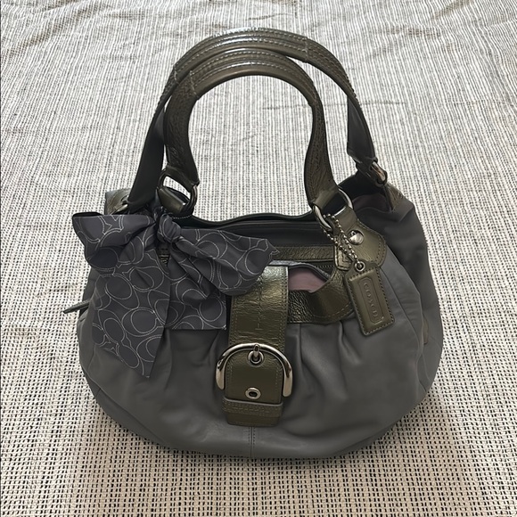 Coach Soho Lynn Larger Leather Buckle 3 Compartment Handbag - Picture 1 of 13